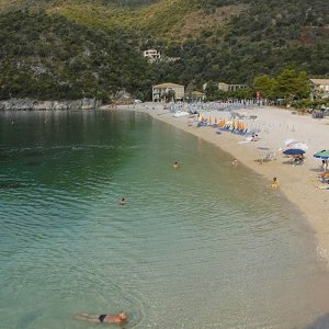 Mikros Gialos beach