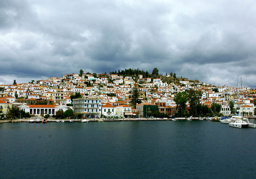 Panorama dell'isola di Poros