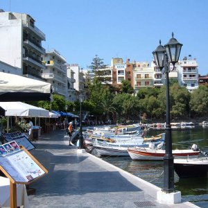 Agios Nikolaos promenade