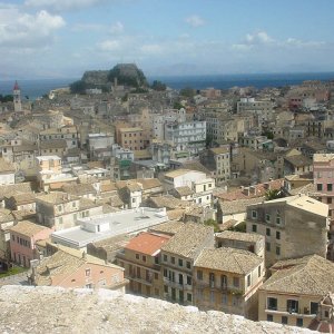 Panoramica sulla cittadina di corfu