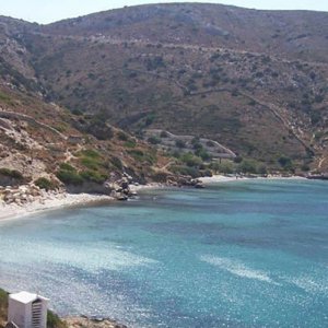 vista spiaggia isola fourni