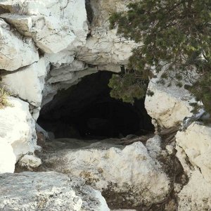 Grotta Agios Ioannis Iraklia
