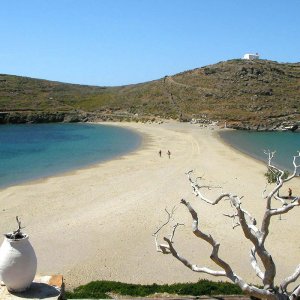 Kolona beach!Una delle spiagge più famose dell'isola