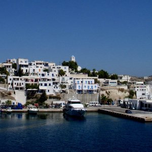 Panoramic view of Adamas Milos