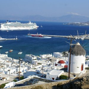 Navi porto Mykonos