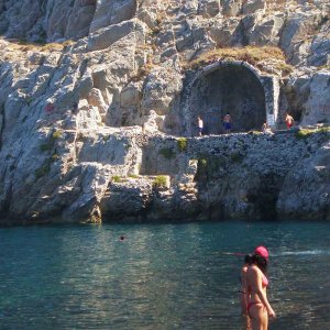 Perivolos Beach