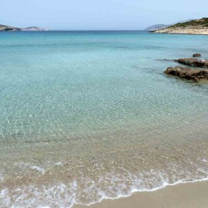 vista spiaggetta schinoussa