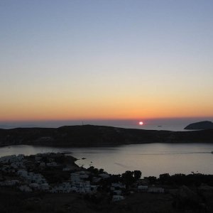 scorcio tramonto serifos