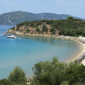 Vista sull'isolotto di Tsougkria