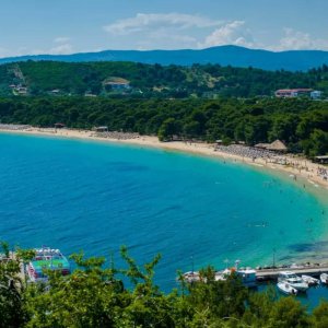 Vista di Koukounaries beach