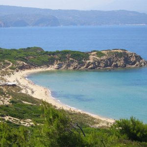 Mandraki beach